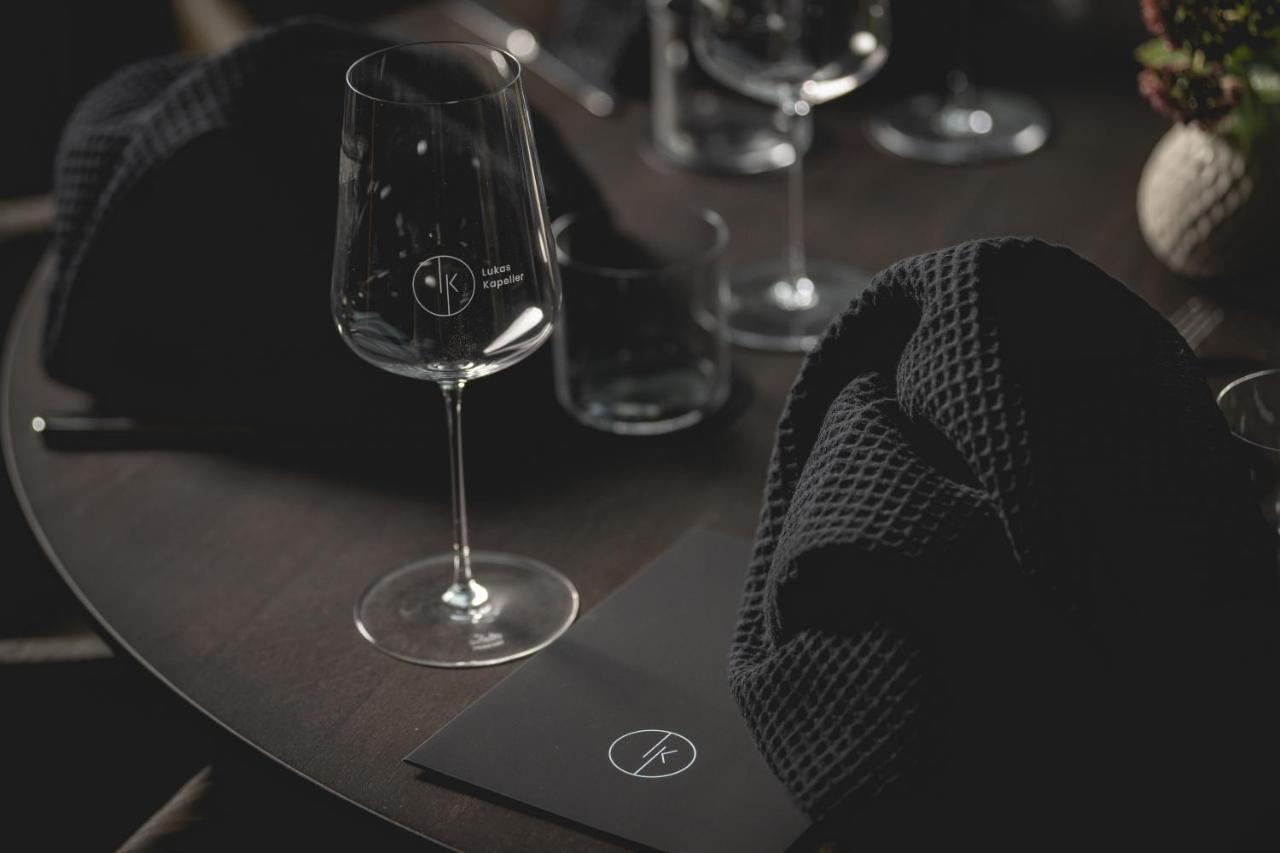 Lukas Kapeller Hotel Und Restaurant Щайр Екстериор снимка