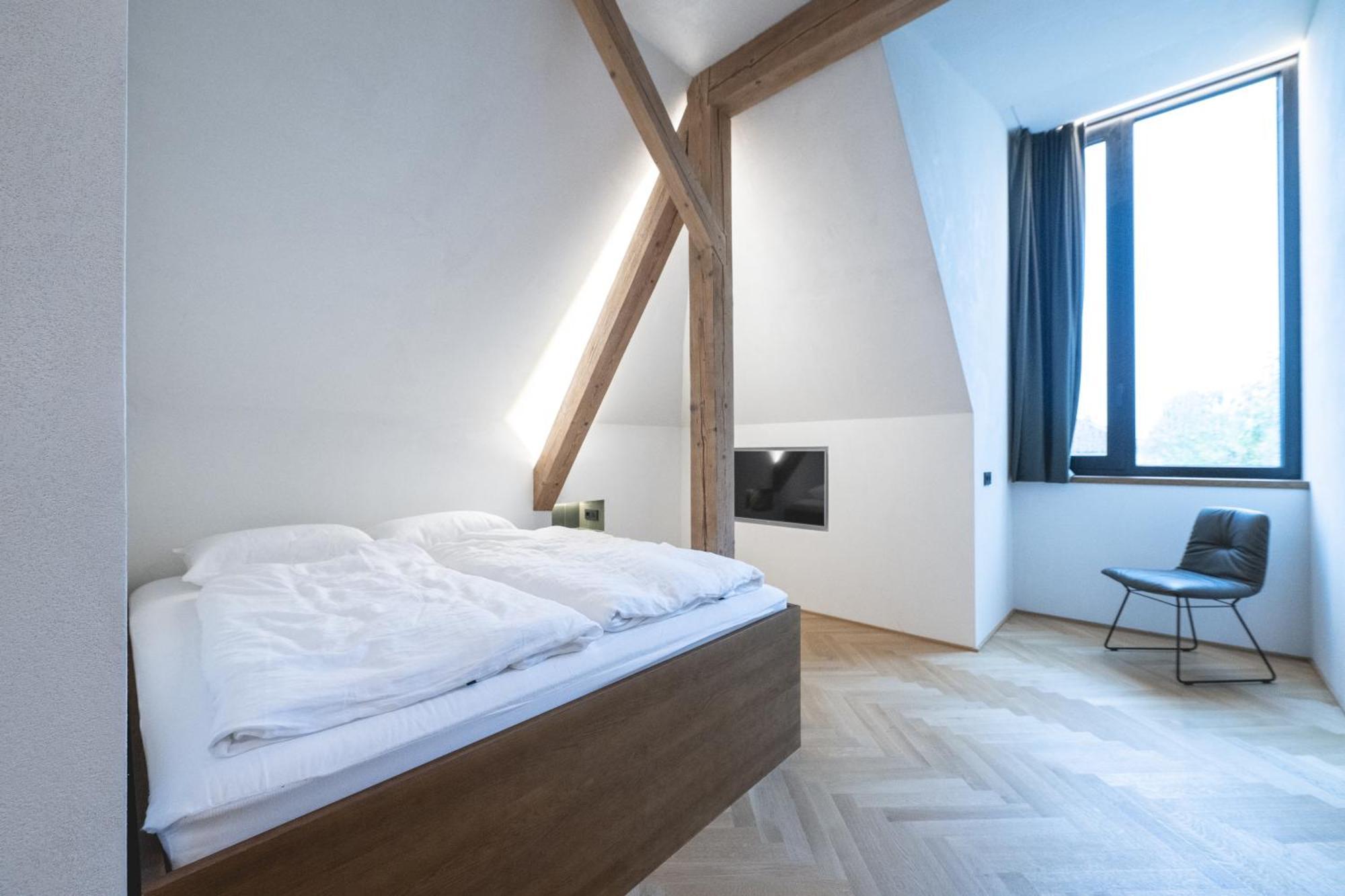 Lukas Kapeller Hotel Und Restaurant Щайр Екстериор снимка