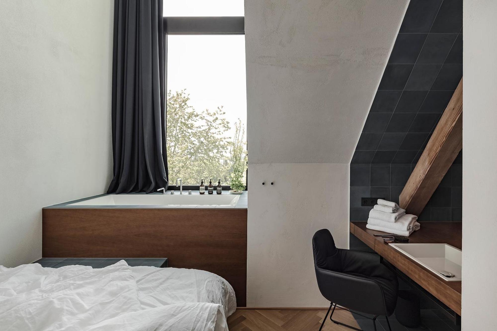 Lukas Kapeller Hotel Und Restaurant Щайр Екстериор снимка